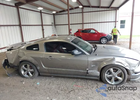 2008 Ford Mustang Gt Premium из США, поврежденный, VIN 1ZVHT82H685203692